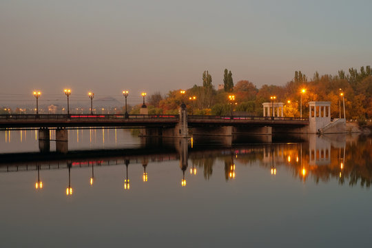 Donetsk evening landscape. Illicha street bridge.