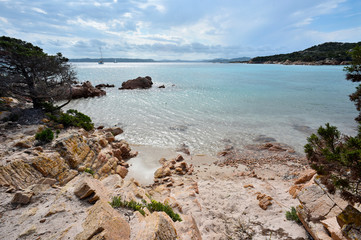 Fototapeta na wymiar Baia in un'isola dell'Arcipelago della Maddalena