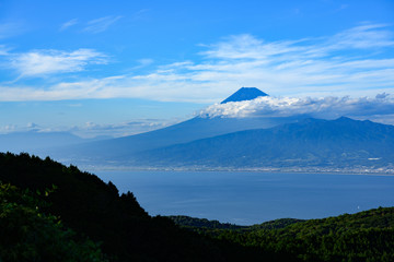 Fototapeta premium panoramic view of the mountains