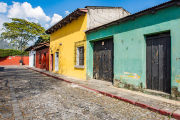 Fototapeta na wymiar colorful houses in the village