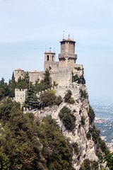 Fototapeta na wymiar castle on cliff