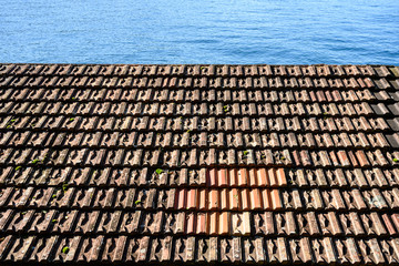 Ziegeldach bei Stansstad am Vierwaldstättersee, Nidwalden, Schweiz