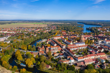 Aussicht auf die Altstadt von Templin in der Uckermark, Land Brandenburg im Herbst