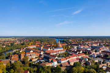 Fototapeta na wymiar Aussicht auf die Altstadt von Templin in der Uckermark, Land Brandenburg im Herbst
