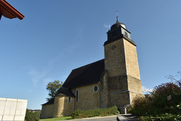 Eglise du village de Lahourcade dans les Pyrénées Atlantique
