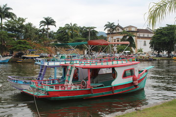 Fototapeta na wymiar Paraty - Rio de Janeiro - canoe