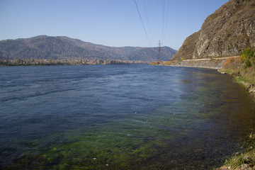 The mountains and the shore near the large mountain river