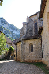 Village médiéval en en France, Abbaye Saint-Pierre de Marcilhac-sur-Célé 