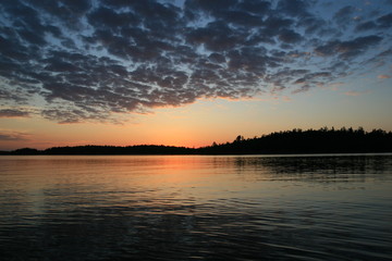 Fototapeta na wymiar Lakeside sunset