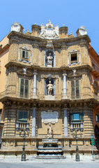 Palermo - Quattro Canti, o piazza Villena