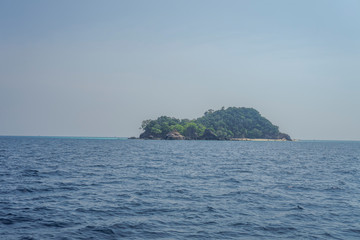 Fototapeta premium Tropical island in the sea of Koh Lipe Thailand
