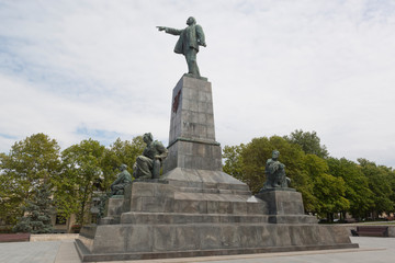 Fototapeta na wymiar Monument to Vladimir Ilyich Lenin on the top of the Sinop stairs in the city of Sevastopol, Crimea