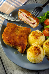 Cutlet cordon bleu.