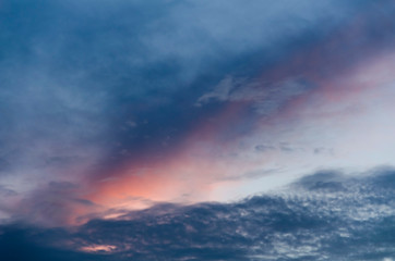 Fototapeta na wymiar Beautiful cloudy sunset