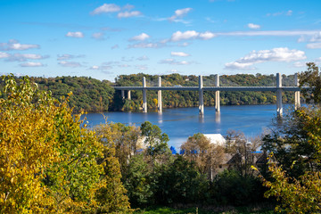 Fototapeta na wymiar Overlook in Stillwater Minnesota in the fall looking over the St. Croix Crossing, an extradosed bridge spanning the St. Croix River