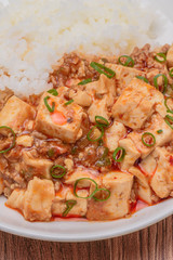 麻婆豆腐丼