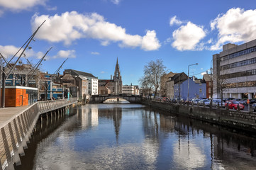 Obraz premium Cork Ireland city center reflection park outdoor river Lee