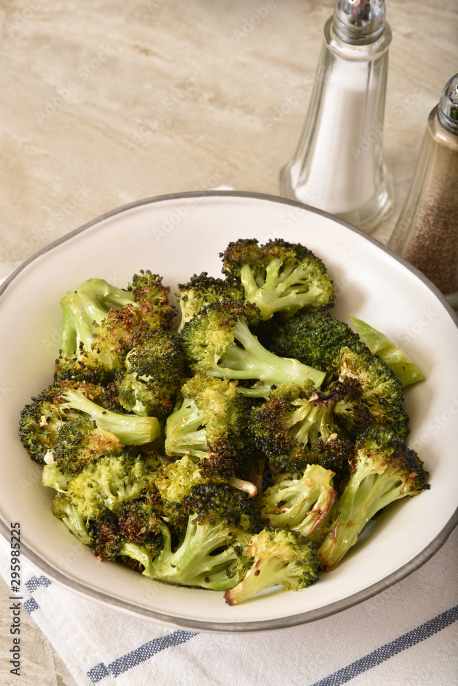 Poster Homemade roasted broccoli with garlic