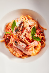 Shrimp linguine with smoked red pepper sauce