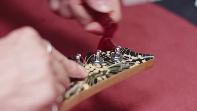 Close up of string wrap with peg