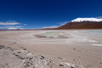 Fototapeta na wymiar The plain between the Laguna Verde and the Laguna Blanca, Bolivia. Desert landscape of the Andean highlands of Bolivia