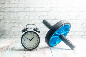 Abs Roller time - Fitness Conceptual