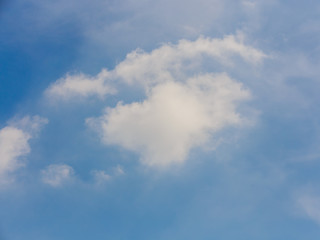 Obraz premium Blue sky background with clouds