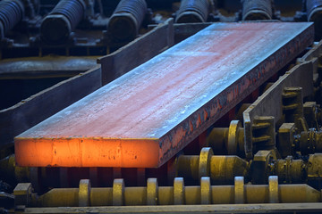 Hot steel plate on conveyor