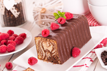 Marble cake  with raspberries.