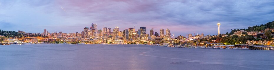 Fototapeta na wymiar Seattle, Washington, USA skyline on Lake Union