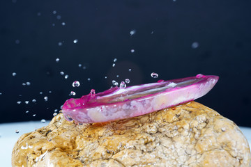 In the opinion of esoterics, healing stones, through their colors, affect their form and the minerals they contain.