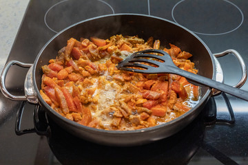 Frying gyros in a pan