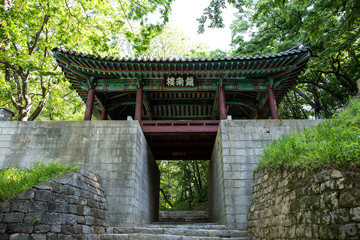 Gongsanseong is a wall of the Baekje Kingdom in Gongju.