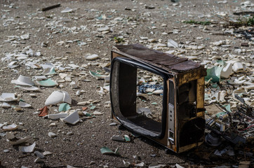 alter leerer fernseher