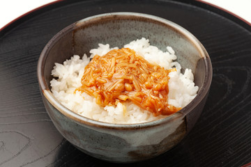 なめ茸をかけたご飯