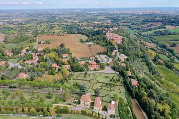 Obraz premium aerial view of the city