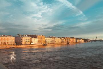 Fototapeta premium atardecer en san petersburgo