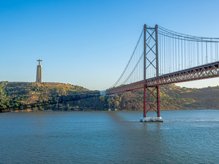 Ponte 25 De Abril