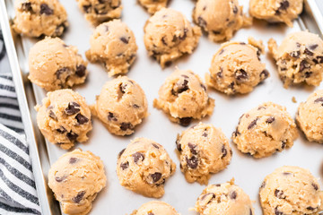 Baking cookies