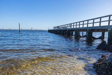 Fototapeta premium fishing bridge in Tampa Bay