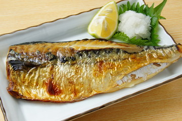 鯖の塩焼き
