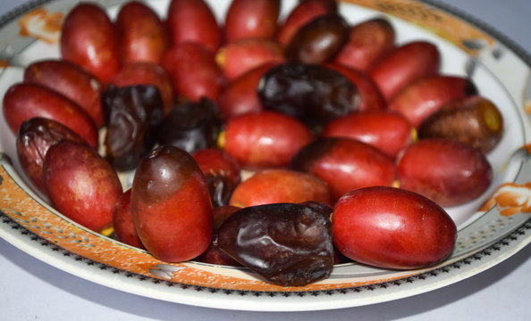 Ramadan sweet dates fruit healthy food new season fresh died food nutrition 
