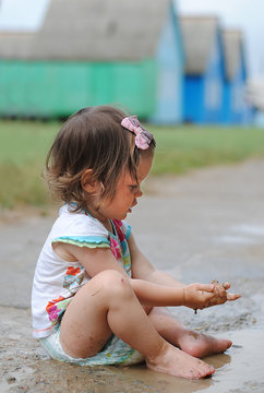 Little girl diaper discount