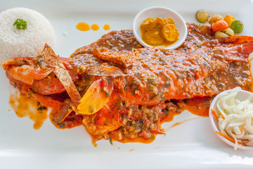 poisson cuisiné à la créole 