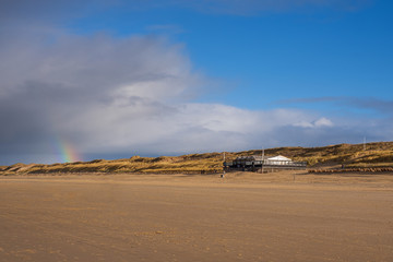 Fototapeta na wymiar Der Sandstrand von Egmnond aan Zee/NL