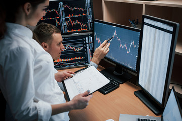 Business don't do itself, you need to struggle to achieve good results Team of stockbrokers are...