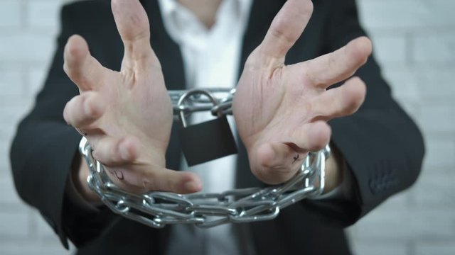 Chain with credit.