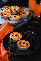 Halloween Creepy Eye Cakes