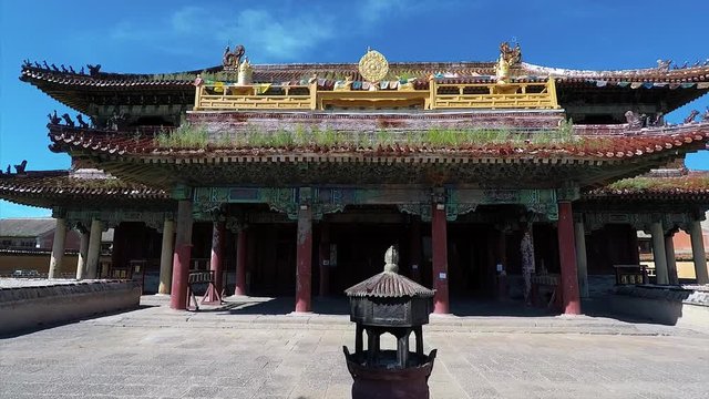 Mongolia - Visiting Buddhist temple lost in the middle of the steppe