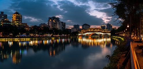 Fototapeta na wymiar Anshun Bridge in Chengdu China 